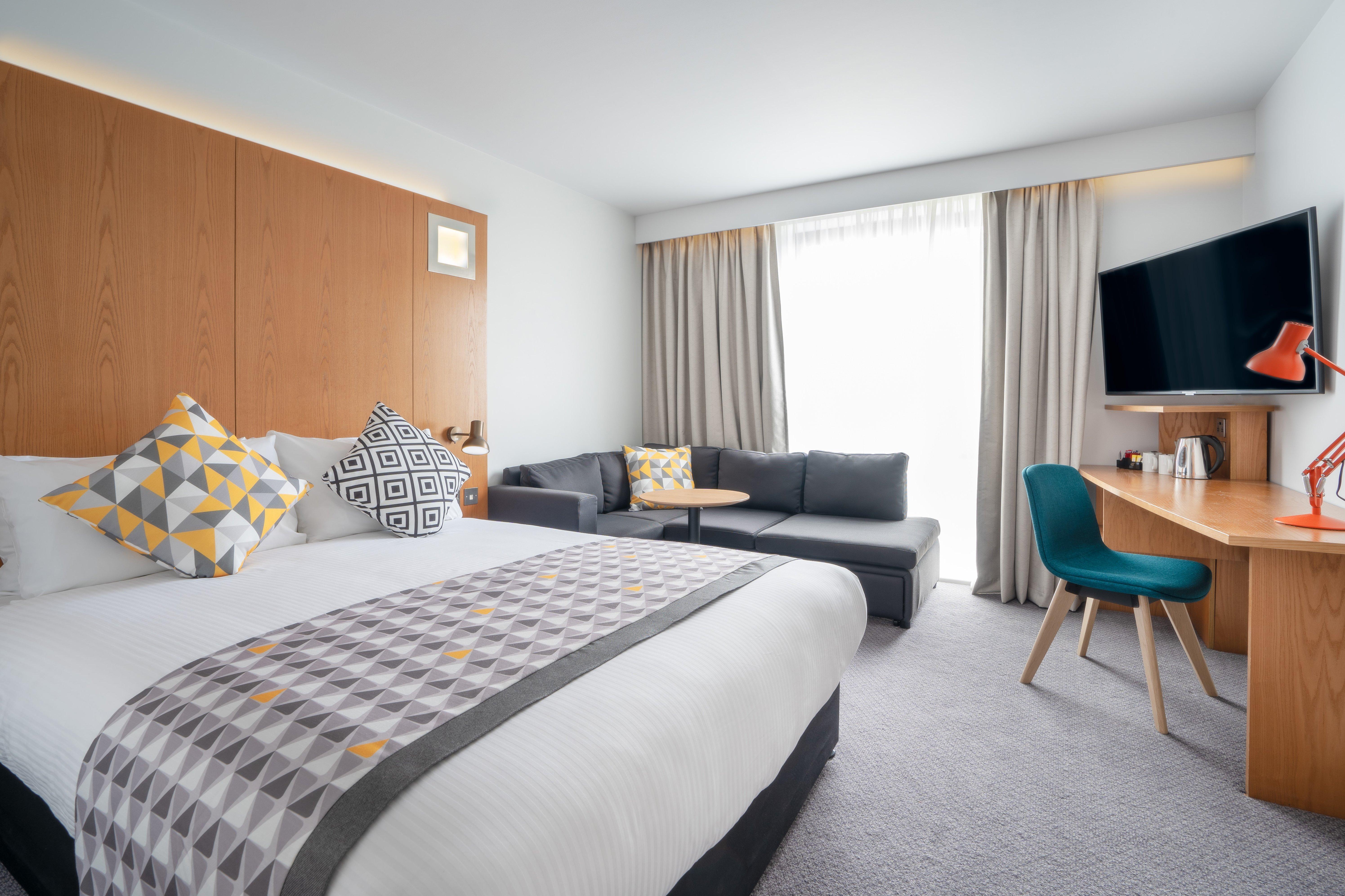 Holiday Inn Bournemouth By Ihg Exterior foto