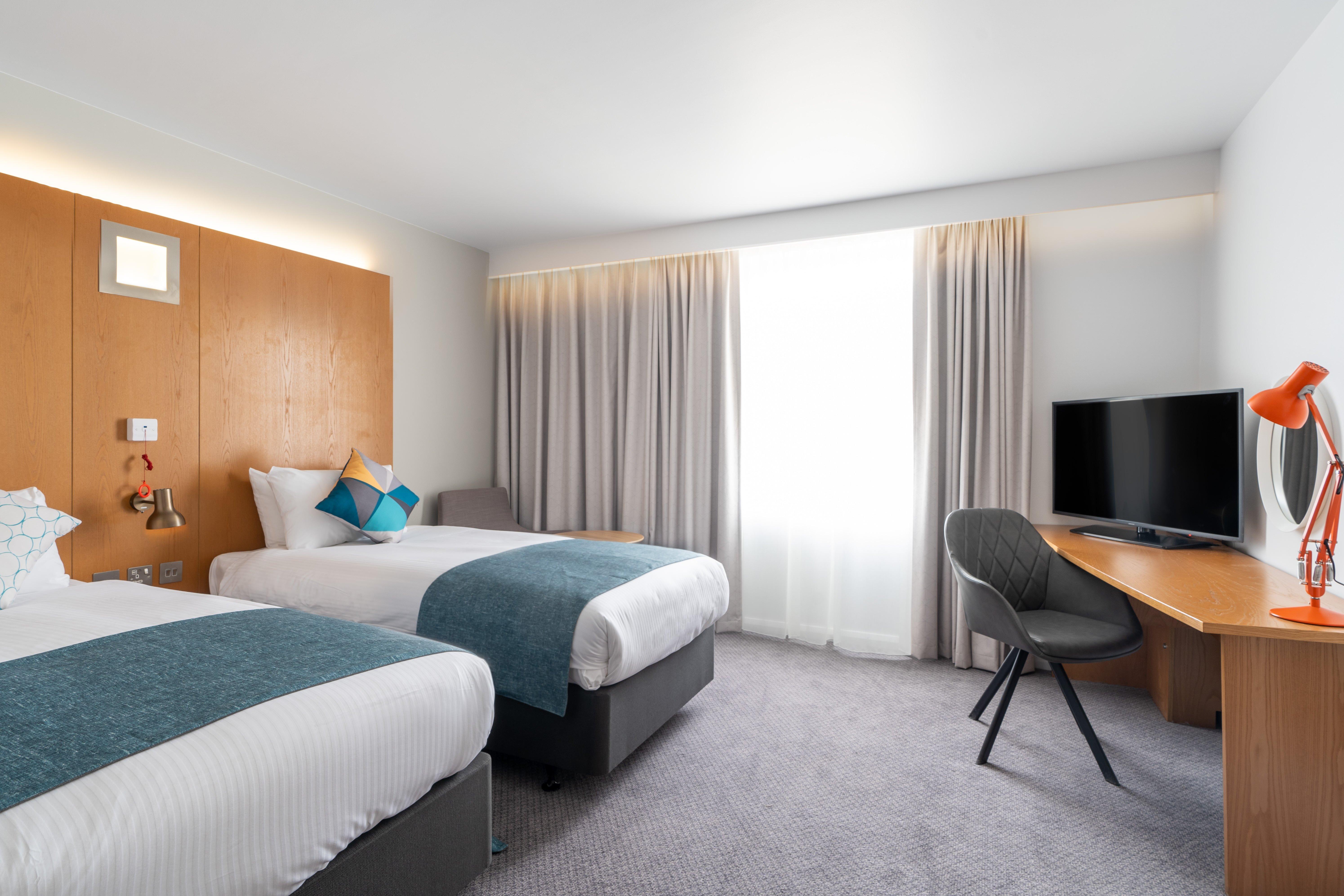 Holiday Inn Bournemouth By Ihg Exterior foto
