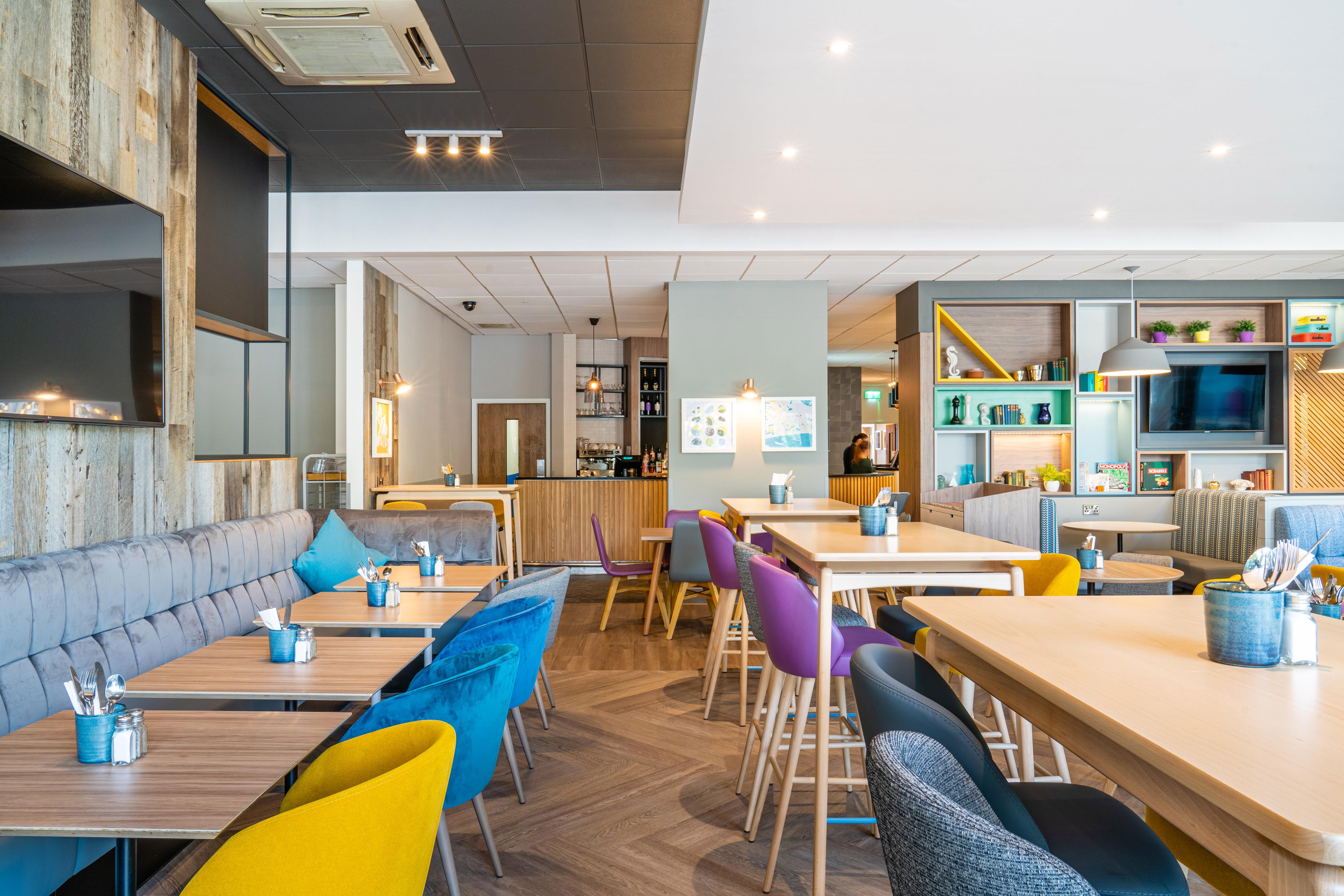 Holiday Inn Bournemouth By Ihg Exterior foto